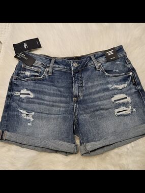 Silver Jeans Boyfriem Distressed  Rolled-Hem Denim Shorts & Suki No Hem